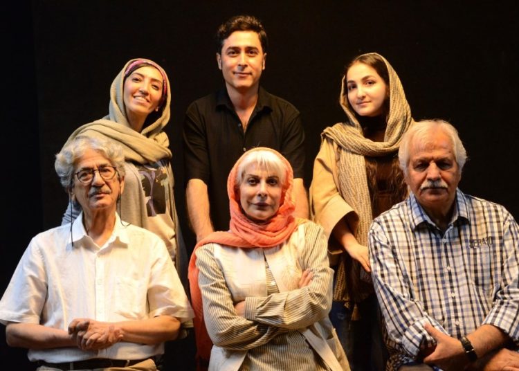 «جان پنهان» با نمایشنامه خوانی «اشباح» به بخش سوم رسید