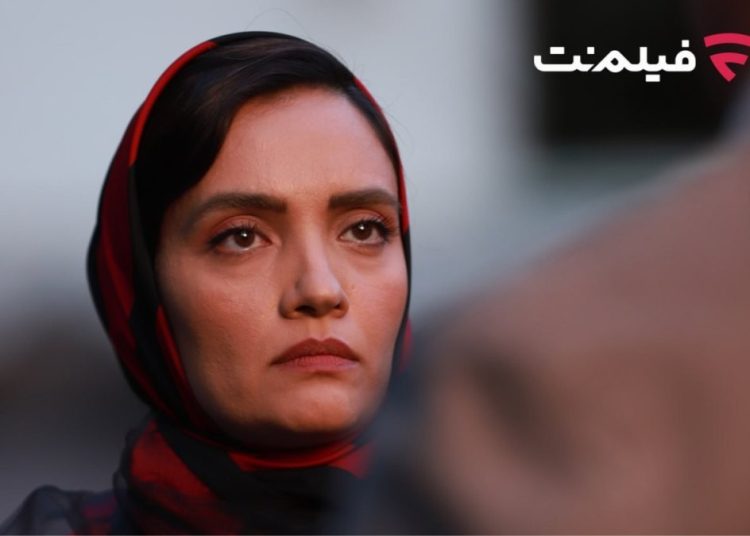 «غیبت موجه» در سینما آنلاین فیلم‌نت دیده می‌شود