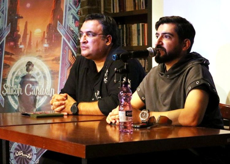 مراسم رونمایی از آلبوم «خاکستری عمیق» برگزار شد