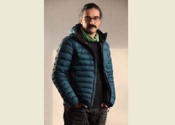 نمایش«عچق» در مجموعه تئاتر لبخند روی صحنه می رود