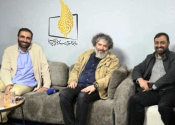 بازدید معاون سیما از پشت صحنه برنامه «کاپیتان»