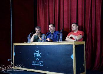 نشست نقد و بررسی «گزارش مرگ عباس» برگزار شد