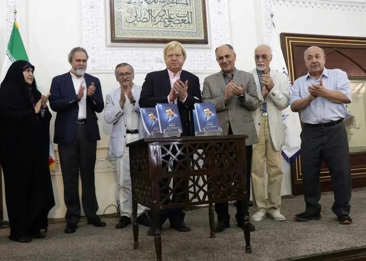 آیین بزرگداشت زنده‌یاد علی حاتمی برگزار شد
